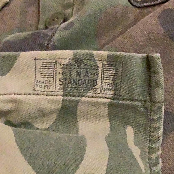 TNA by Aritzia Army shirt - Picture 4 of 7